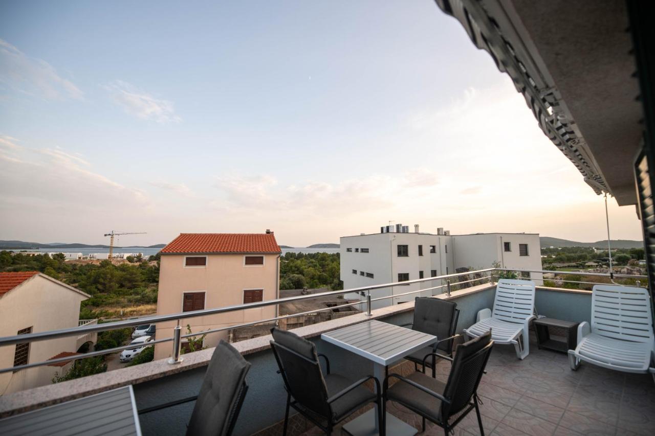 Sunny Beach Apartments 希贝尼克 外观 照片